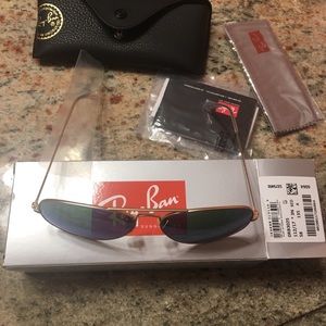 Ray Ban Aviator Gold Frame Blue Mirror Sunglasses